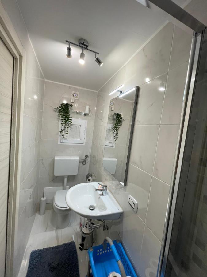 House Relax Bella Napoli Apartment Bagian luar foto